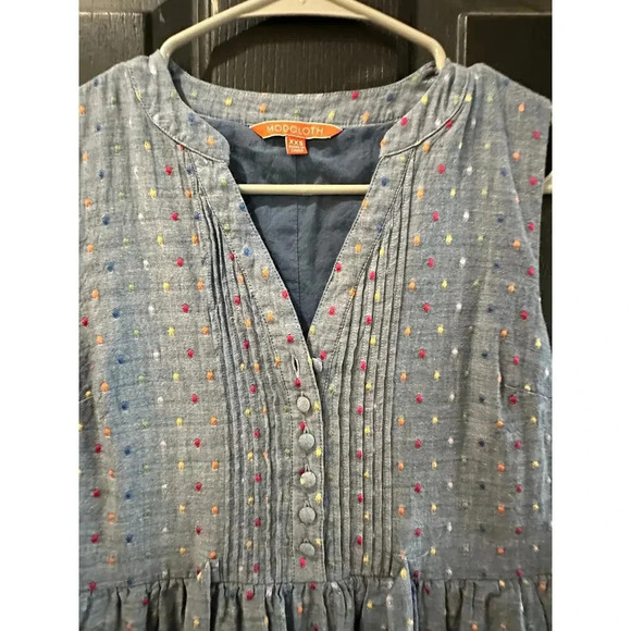 ModCloth Chambray Rainbow Dot Pintuck Fit & Flare Dress Size XXS - Picture 8 of 8